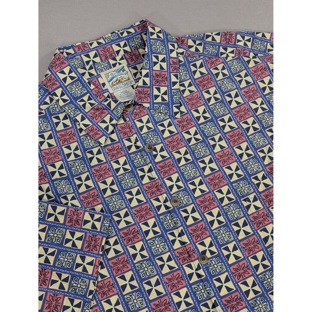 TravelSmith Shirt Mens XL Pink Blue Geometric Hawaiian Resort Short Sleeve